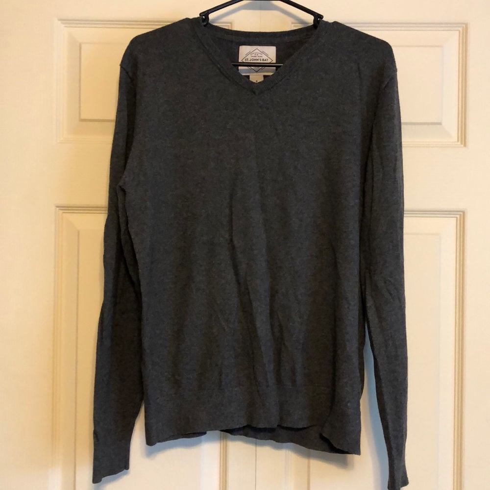 Gray sweater